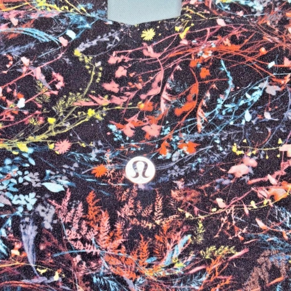 Lululemon High Rise Crop Foliage Overlay Multi Women's Exercise Yoga Pilates 4‎